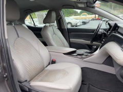 Used 2021  Toyota Camry SE Auto at Clutts Auto Sales near Hazard&comma; KY