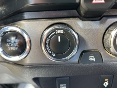 Used 2019  Toyota Tacoma 4WD Access Cab TRD Off-Road at Clutts Auto Sales near Hazard, KY