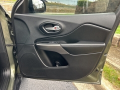 Used 2019  Jeep Cherokee 4d SUV FWD Latitude Plus 2.4L at Clutts Auto Sales near Hazard, KY