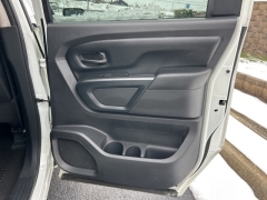 Used 2017  Nissan Titan 4WD Crew Cab S at Clutts Auto Sales near Hazard&comma; KY