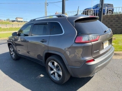 Used 2019  Jeep Cherokee 4d SUV 4WD Limited 2&period;0L Turbo at Clutts Auto Sales near Hazard&comma; KY