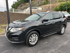 Used 2020 Nissan Rogue 4d SUV AWD SV at Clutts Auto Sales near Hazard, KY