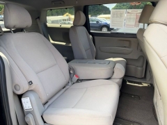 Used 2015  Kia Sedona 4d Wagon LX at Clutts Auto Sales near Hazard&comma; KY