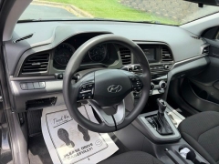 Used 2019  Hyundai Elantra 4d Sedan SE Auto at Clutts Auto Sales near Hazard&comma; KY