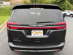 Used 2023  Chrysler Pacifica Touring FWD at Clutts Auto Sales near Hazard&comma; KY