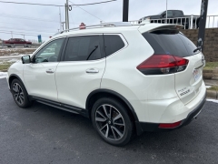 Used 2018  Nissan Rogue 4d SUV AWD SL at Clutts Auto Sales near Hazard&comma; KY