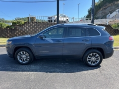 Used 2019 Jeep Cherokee 4d SUV 4WD Latitude Plus 2.4L at Clutts Auto Sales near Hazard, KY