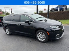 Used 2023  Chrysler Pacifica Touring FWD at Clutts Auto Sales near Hazard&comma; KY