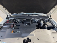 Used 2018  GMC Yukon 4d SUV 4WD SLT at Clutts Auto Sales near Hazard&comma; KY