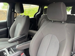 Used 2023  Chrysler Pacifica Touring FWD at Clutts Auto Sales near Hazard&comma; KY