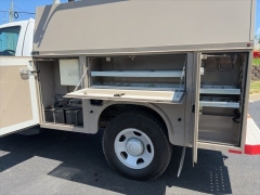 Used 2008  Ford Super Duty F-350 4WD Reg Cab XL SRW at Clutts Auto Sales near Hazard&comma; KY