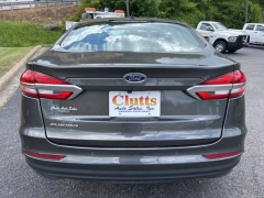 Used 2020 Ford Fusion 4d Sedan FWD SE 2.5L at Clutts Auto Sales near Hazard, KY