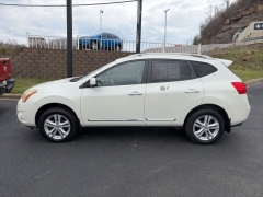 Used 2013  Nissan Rogue 4d SUV AWD SV at Clutts Auto Sales near Hazard&comma; KY