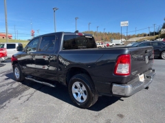 Used 2019  Ram 1500 4WD Crew Cab Big Horn&sol;Lone Star at Clutts Auto Sales near Hazard&comma; KY