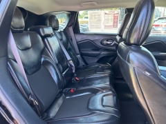 Used 2020 Jeep Cherokee 4d SUV 4WD Trailhawk 3.2L at Clutts Auto Sales near Hazard, KY