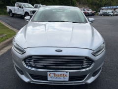 Used 2016  Ford Fusion 4d Sedan SE 2&period;5L at Clutts Auto Sales near Hazard&comma; KY
