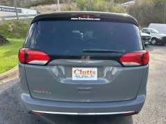 Used 2020  Chrysler Pacifica 4d Wagon Touring at Clutts Auto Sales near Hazard, KY