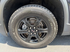 Used 2021  GMC Acadia AWD 4dr AT4 at Clutts Auto Sales near Hazard&comma; KY
