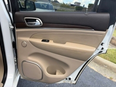 Used 2015  Jeep Grand Cherokee 4d SUV 4WD Overland at Clutts Auto Sales near Hazard&comma; KY