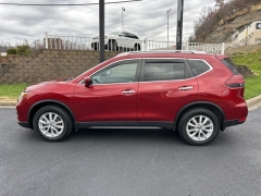 Used 2018  Nissan Rogue 4d SUV AWD SV at Clutts Auto Sales near Hazard, KY