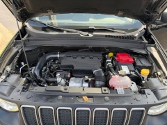 Used 2022  Jeep Renegade Latitude 4x4 at Clutts Auto Sales near Hazard&comma; KY