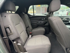 Used 2022  Chevrolet Traverse AWD 4dr LT Cloth w&sol;1LT at Clutts Auto Sales near Hazard&comma; KY