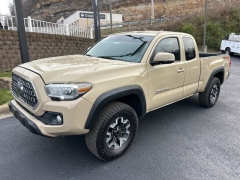 Used 2018  Toyota Tacoma 4WD Access Cab TRD Off-Road at Clutts Auto Sales near Hazard, KY