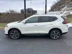 Used 2018  Nissan Rogue 4d SUV AWD SL at Clutts Auto Sales near Hazard&comma; KY