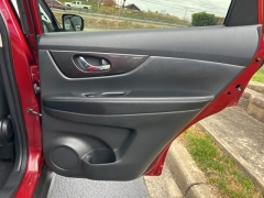 Used 2018  Nissan Rogue 4d SUV AWD SV at Clutts Auto Sales near Hazard, KY