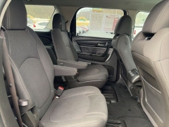 Used 2015  GMC Acadia 4d SUV AWD SLE-2 at Clutts Auto Sales near Hazard&comma; KY