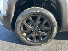 Used 2018  Jeep Renegade 4d SUV 4WD Latitude Altitude at Clutts Auto Sales near Hazard&comma; KY