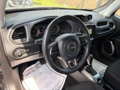 Used 2022  Jeep Renegade Latitude 4x4 at Clutts Auto Sales near Hazard&comma; KY