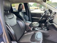 Used 2020 Jeep Cherokee 4d SUV 4WD Latitude North 3.2L at Clutts Auto Sales near Hazard, KY