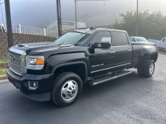 Used 2019 GMC Sierra 3500 4WD Crew Cab Denali DRW at Clutts Auto Sales near Hazard, KY