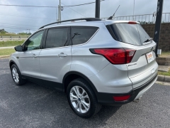 Used 2019 Ford Escape 4d SUV 4WD SEL at Clutts Auto Sales near Hazard, KY