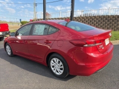 Used 2017  Hyundai Elantra 4d Sedan SE Auto at Clutts Auto Sales near Hazard&comma; KY
