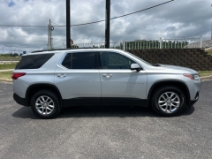 Used 2020 Chevrolet Traverse 4d SUV AWD LT Cloth w/2FL at Clutts Auto Sales near Hazard, KY