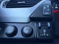 Used 2018  GMC Yukon 4d SUV 4WD SLT at Clutts Auto Sales near Hazard&comma; KY
