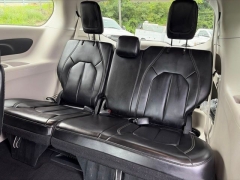 Used 2023  Chrysler Pacifica Touring L FWD at Clutts Auto Sales near Hazard&comma; KY
