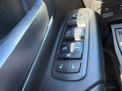 Used 2019  Ram 1500 4WD Crew Cab Big Horn&sol;Lone Star at Clutts Auto Sales near Hazard&comma; KY