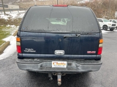 Used 2004  GMC Yukon 4d SUV 4WD SLE at Clutts Auto Sales near Hazard&comma; KY