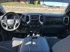 Used 2021  Chevrolet Silverado 1500 4WD Crew Cab 147" LT Trail Boss at Clutts Auto Sales near Hazard&comma; KY