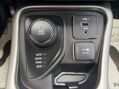 Used 2020  Jeep Compass 4d SUV 4WD Latitude at Clutts Auto Sales near Hazard&comma; KY