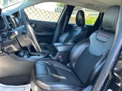 Used 2020 Jeep Cherokee 4d SUV 4WD Trailhawk 3.2L at Clutts Auto Sales near Hazard, KY