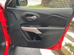 Used 2017  Jeep Cherokee 4d SUV 4WD Trailhawk V6 at Clutts Auto Sales near Hazard&comma; KY