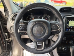 Used 2022  Jeep Renegade Latitude 4x4 at Clutts Auto Sales near Hazard&comma; KY