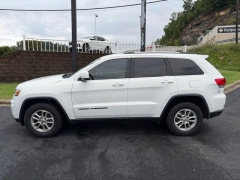 Used 2018  Jeep Grand Cherokee 4d SUV 4WD Laredo E at Clutts Auto Sales near Hazard&comma; KY
