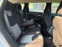 Used 2015  Jeep Cherokee 4d SUV 4WD Sport at Clutts Auto Sales near Hazard&comma; KY