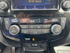 Used 2018 Nissan Rogue 4d SUV AWD SV at Clutts Auto Sales near Hazard, KY