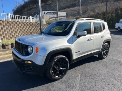 Used 2018  Jeep Renegade 4d SUV 4WD Latitude Altitude at Clutts Auto Sales near Hazard&comma; KY